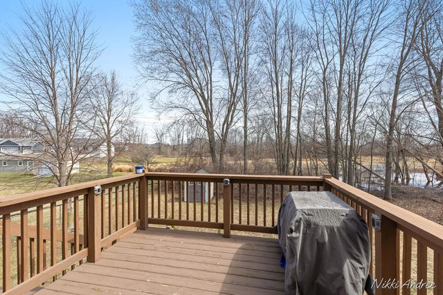 10868 Douglas Drive, Allendale Twp, MI 49401