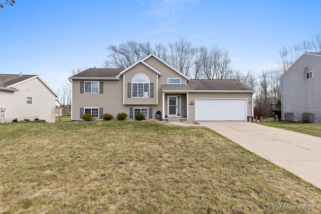 10868 Douglas Drive, Allendale Twp, MI 49401