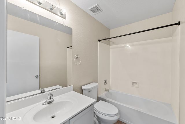 11817 W MAUNA LOA Lane, El Mirage, AZ 85335