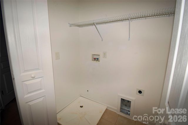 1077 Woodglen Lane, Matthews, NC 28104