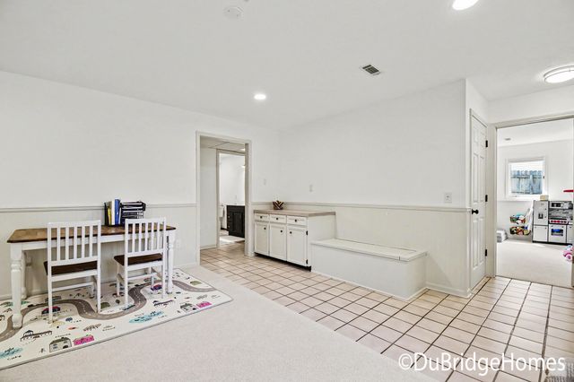 153 Suncrest Court SW, Grandville, MI 49418