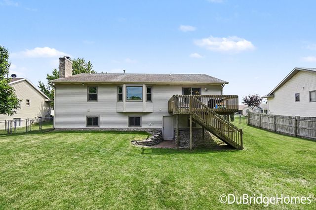 153 Suncrest Court SW, Grandville, MI 49418