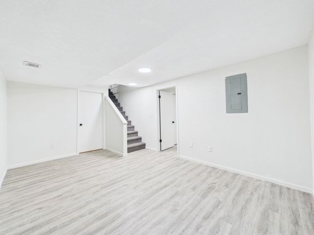 333 N Millwood St, Wichita, KS 67203