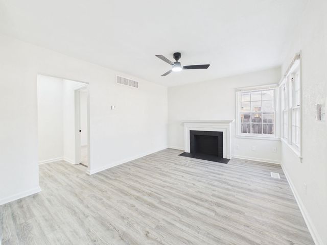 333 N Millwood St, Wichita, KS 67203