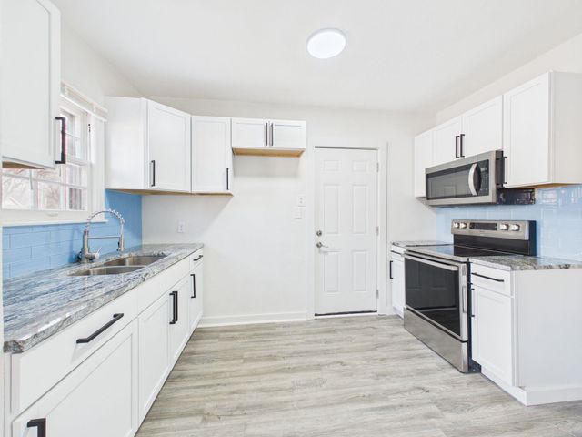 333 N Millwood St, Wichita, KS 67203