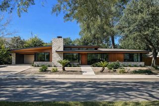 3510 N Braeswood Boulevard, Houston, TX 77025