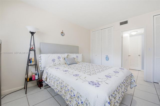 1450 NE 170th St 209, North Miami Beach, FL 33162