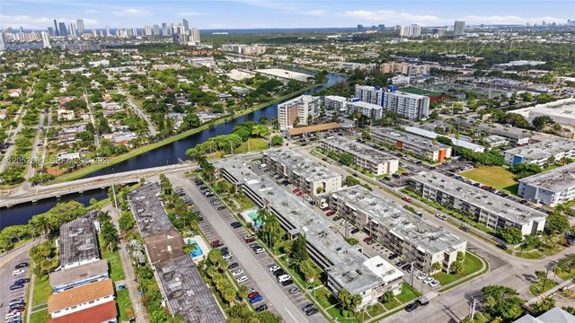 1450 NE 170th St 209, North Miami Beach, FL 33162