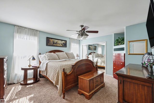 48088 Greenbriar Drive, Macomb Twp, MI 48044