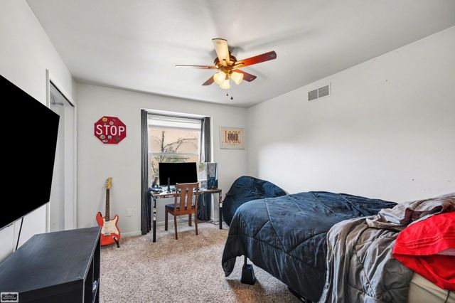 48088 Greenbriar Drive, Macomb Twp, MI 48044