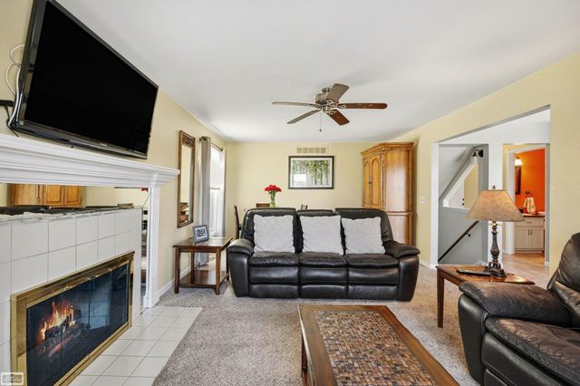 48088 Greenbriar Drive, Macomb Twp, MI 48044