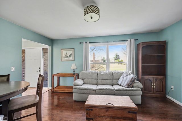 48088 Greenbriar Drive, Macomb Twp, MI 48044