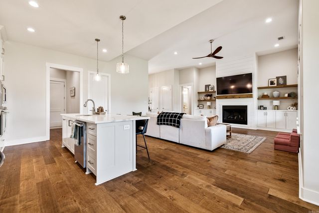 3016 Vincintage Cove, Alexander, AR 72002