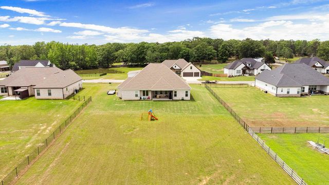 3016 Vincintage Cove, Alexander, AR 72002