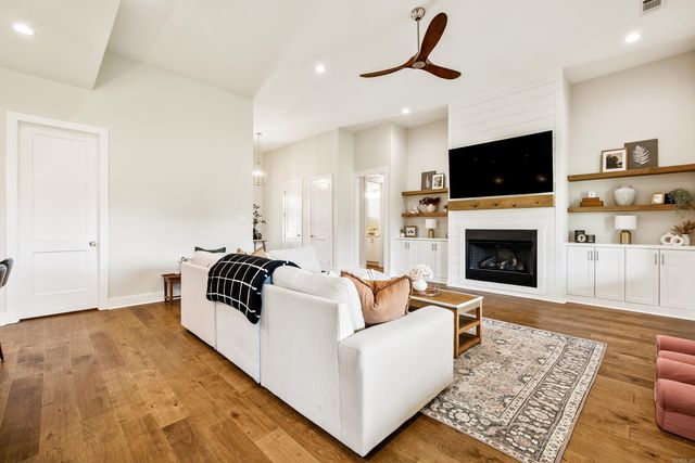 3016 Vincintage Cove, Alexander, AR 72002
