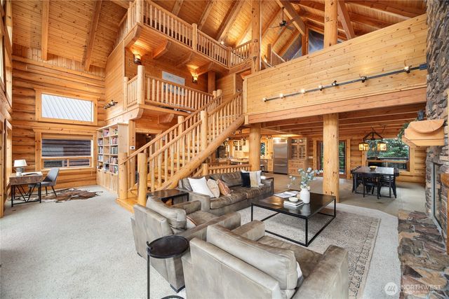 10 Summit Way, Snoqualmie Pass, WA 98068