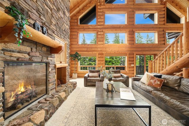 10 Summit Way, Snoqualmie Pass, WA 98068