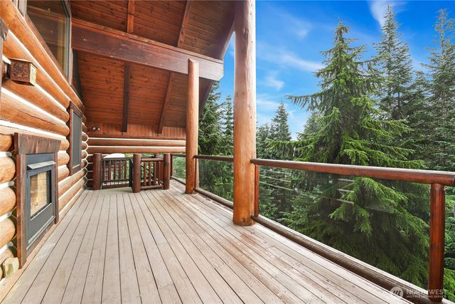 10 Summit Way, Snoqualmie Pass, WA 98068