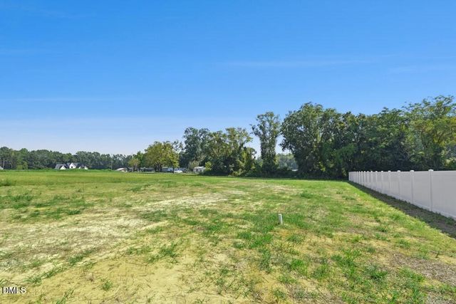 154 Charles Point Lane, Selma, NC 27576