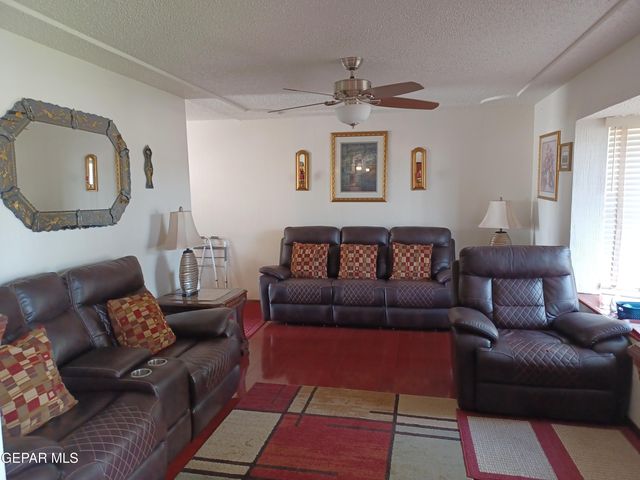 10999 Staci Drive, Socorro, TX 79927