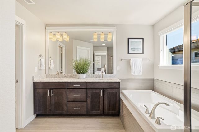 22375 SE 282nd Lane, Maple Valley, WA 98038