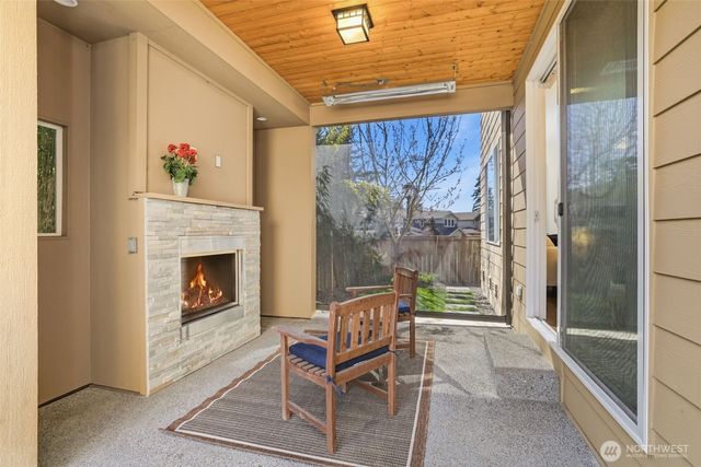 22375 SE 282nd Lane, Maple Valley, WA 98038