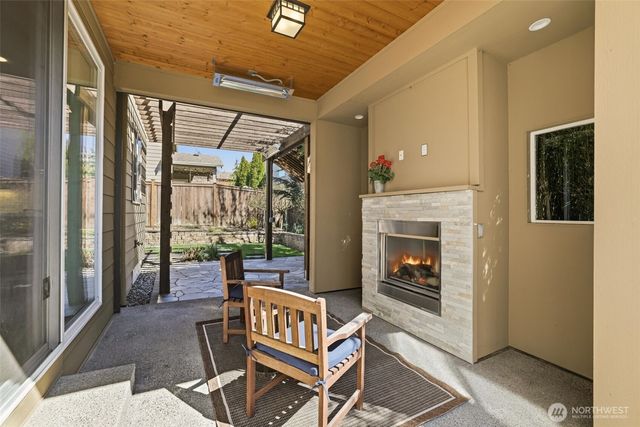 22375 SE 282nd Lane, Maple Valley, WA 98038