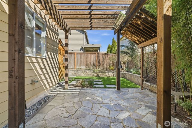 22375 SE 282nd Lane, Maple Valley, WA 98038