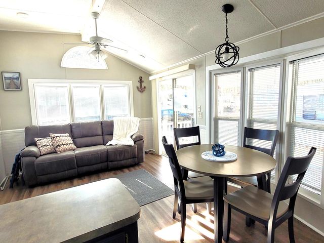 310 Old Chatham Road G 8, South Dennis, MA 02660