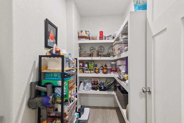 502 Chipmunk Avenue, Rogersville, MO 65742