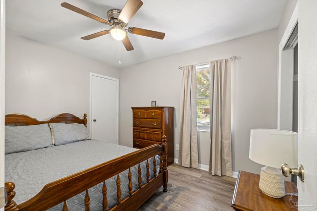 100 Teakwood Cir, Pensacola, FL 32506