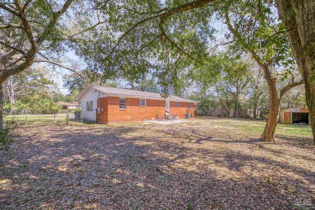 100 Teakwood Cir, Pensacola, FL 32506