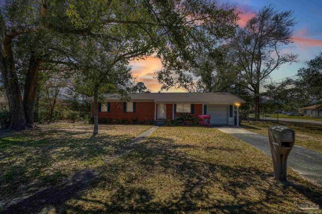 100 Teakwood Cir, Pensacola, FL 32506