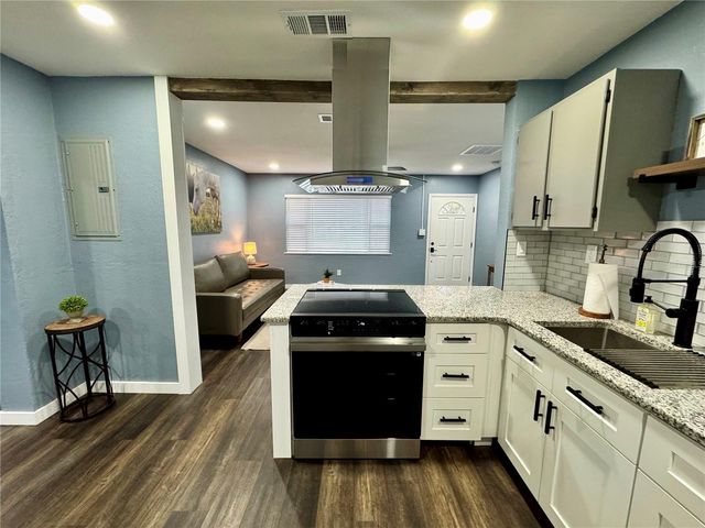 2801 SE 28TH ROAD, Ocala, FL 34471