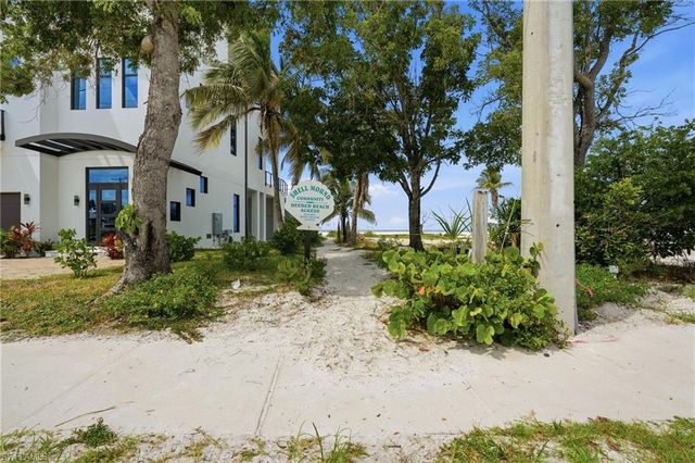 345 Donora BLVD, Fort Myers Beach, FL 33931