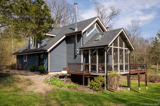 382 Hallihans Hill Road, Kingston, NY 12401