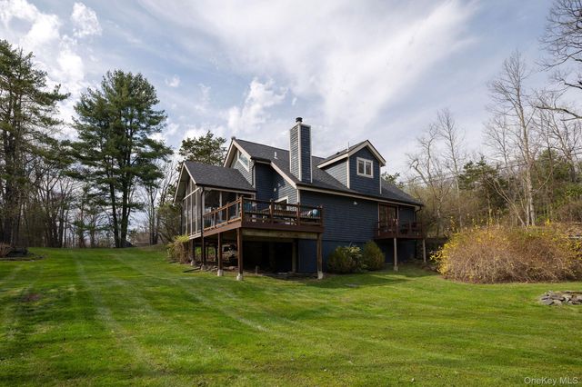 382 Hallihans Hill Road, Kingston, NY 12401
