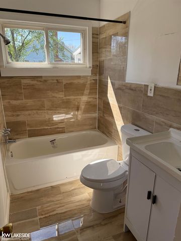 2636 Algonquin Street, Detroit, MI 48215