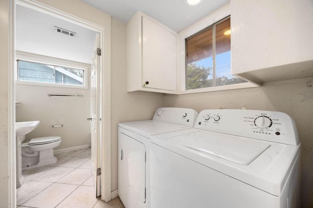5116 Evergreen Street, Bellaire, TX 77401