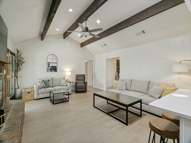 421 Frankie Lane, Lewisville, TX 75057