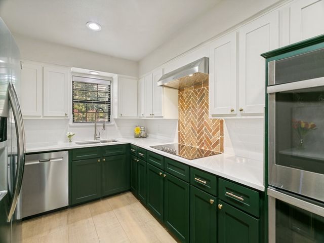 421 Frankie Lane, Lewisville, TX 75057