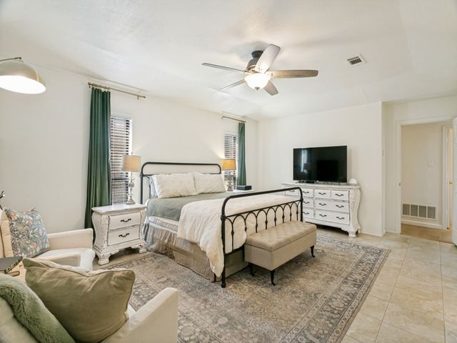 421 Frankie Lane, Lewisville, TX 75057