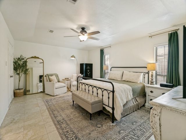 421 Frankie Lane, Lewisville, TX 75057