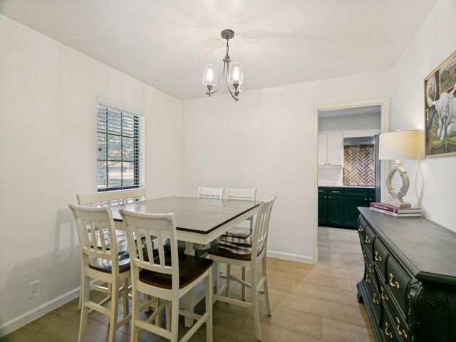 421 Frankie Lane, Lewisville, TX 75057