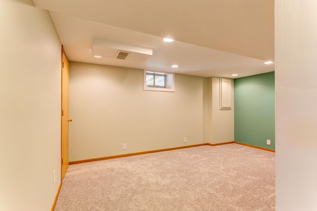2128 Case Avenue E, Saint Paul, MN 55119