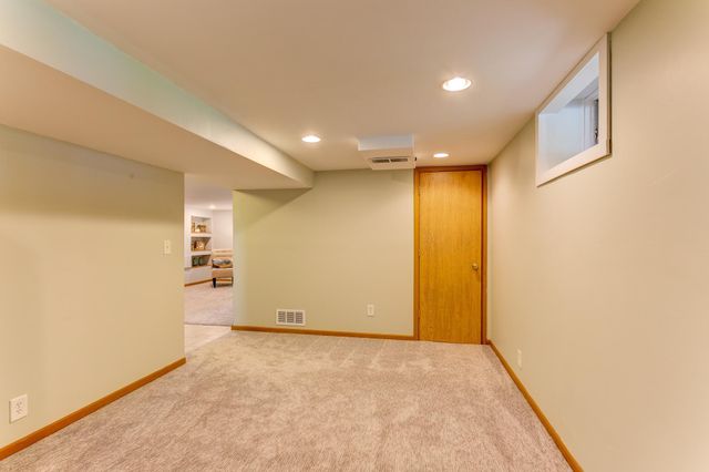 2128 Case Avenue E, Saint Paul, MN 55119