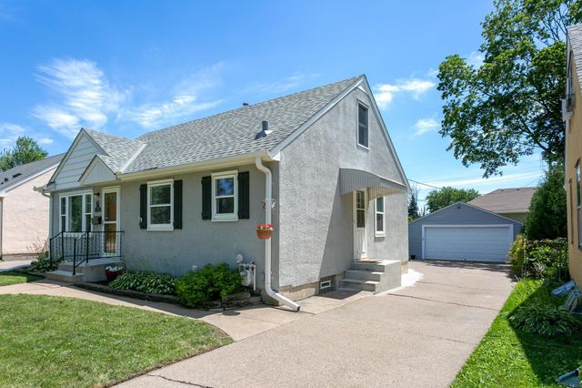 2128 Case Avenue E, Saint Paul, MN 55119