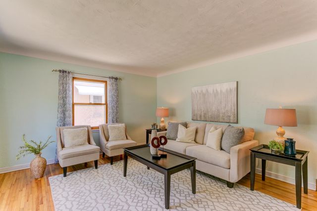 2128 Case Avenue E, Saint Paul, MN 55119