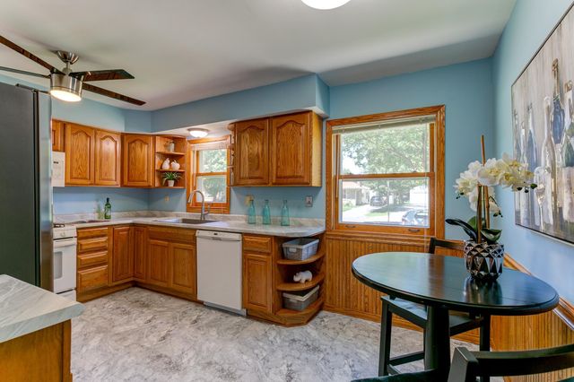 2128 Case Avenue E, Saint Paul, MN 55119