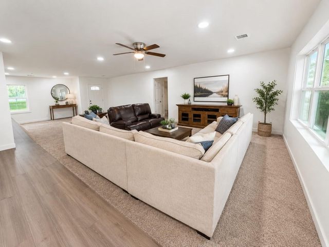 12294 State Highway 21 E, Midway, TX 75852